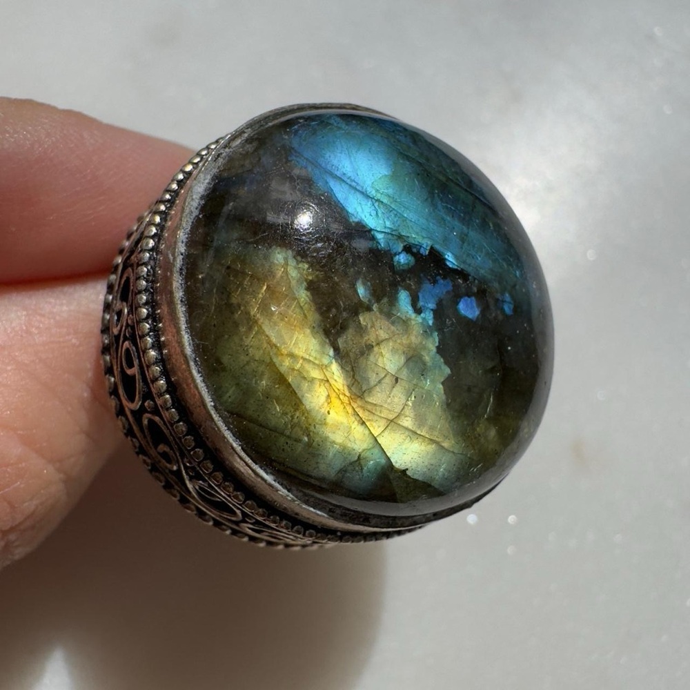 Elegant Labradorite Statement Ring - image 2